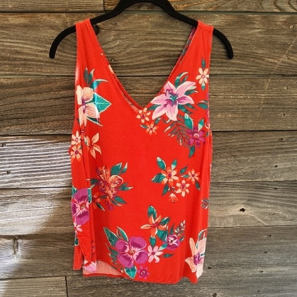 Old Navy Tops - Old Navy Floral V-Neck Sleeveless Top Size XL